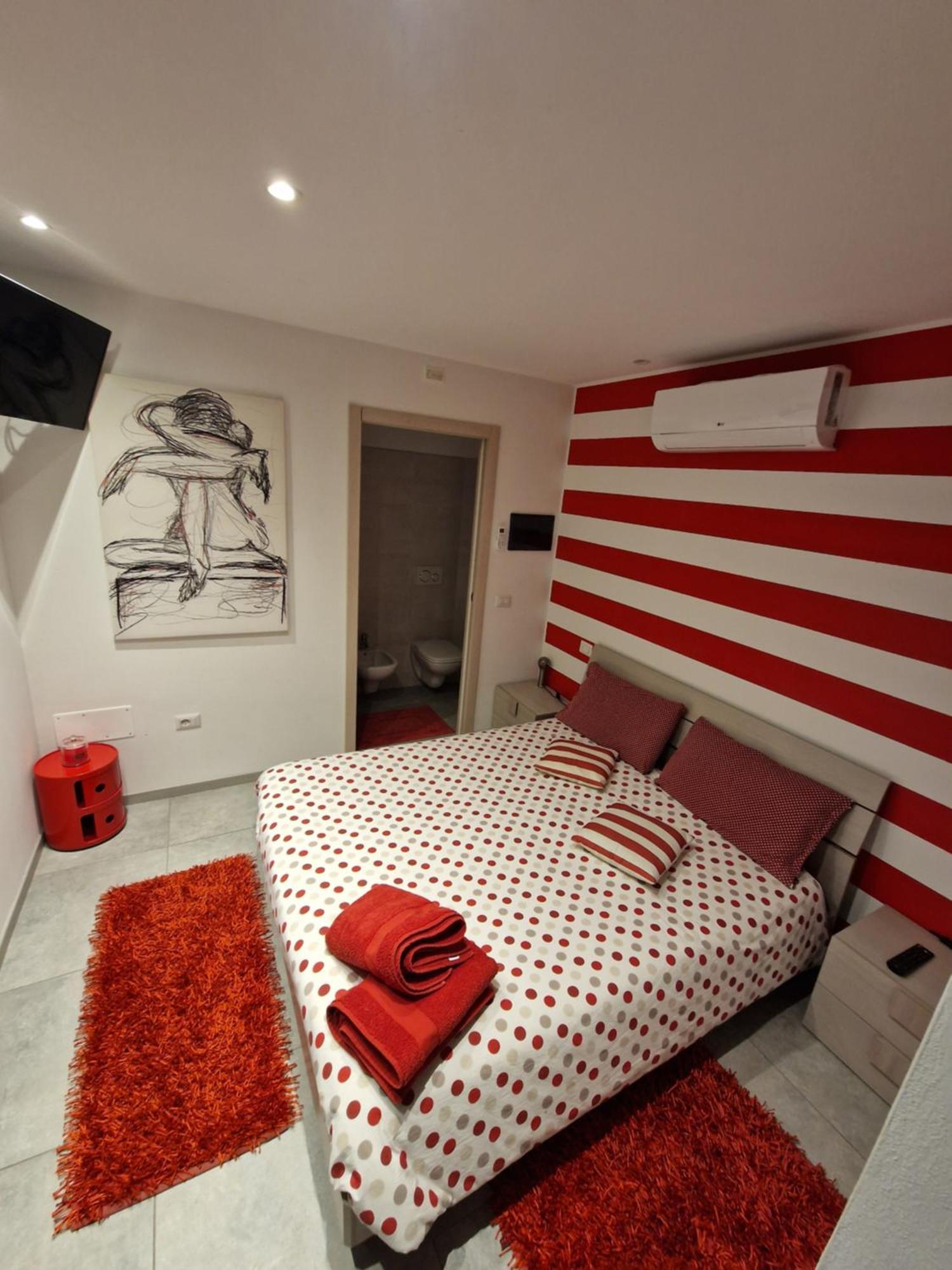 Bed and Breakfast Casa Rosso Blu Sorico Exterior foto