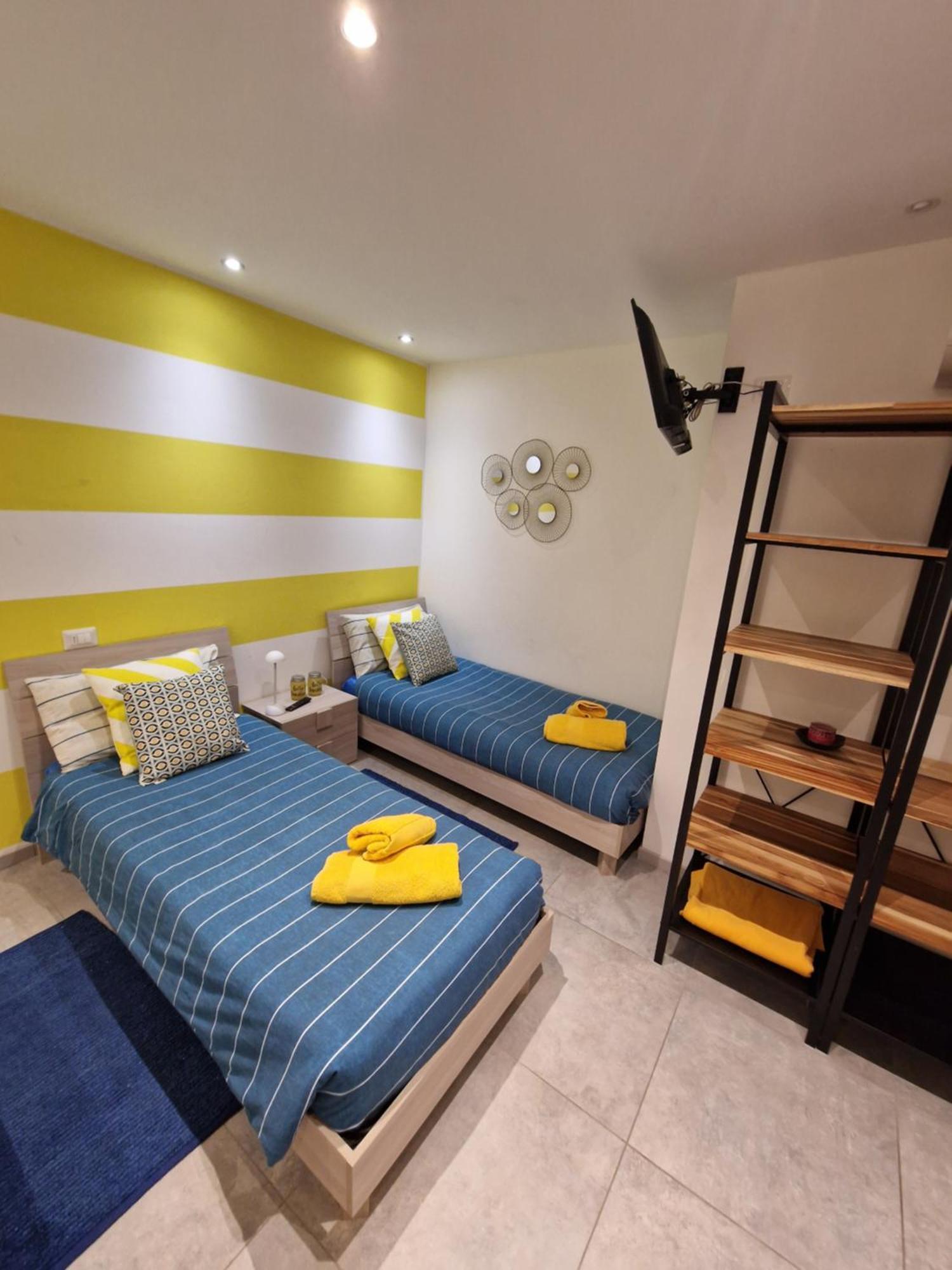 Bed and Breakfast Casa Rosso Blu Sorico Exterior foto