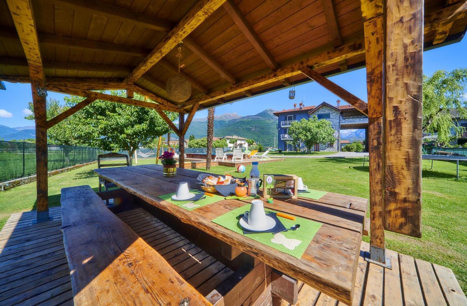 Bed and Breakfast Casa Rosso Blu Sorico Exterior foto