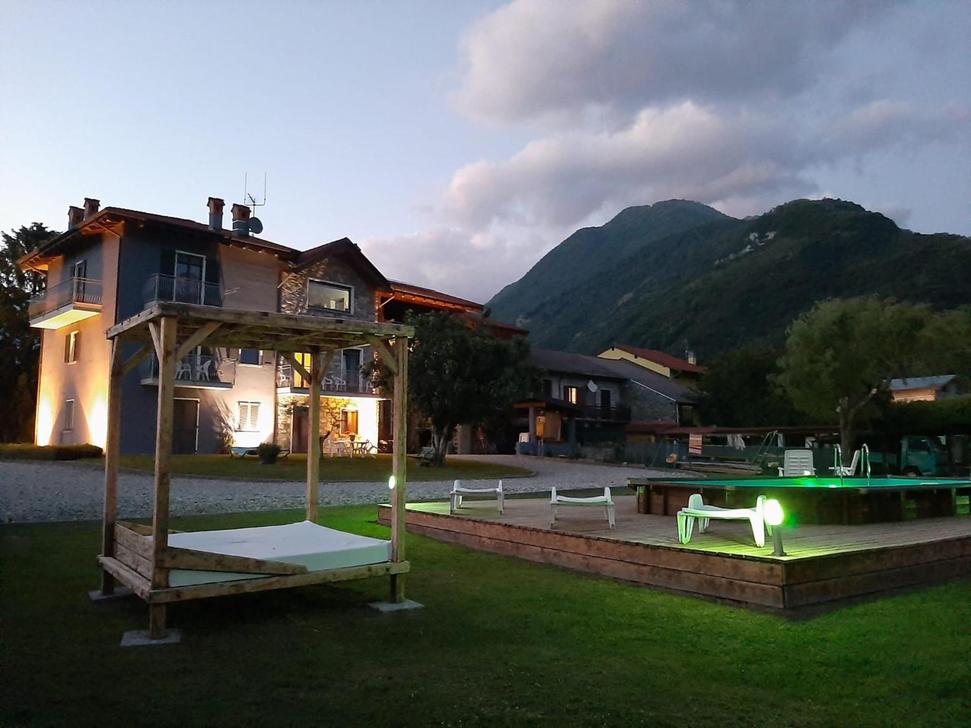 Bed and Breakfast Casa Rosso Blu Sorico Exterior foto